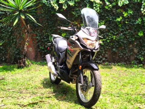 2017_KAWASAKI_VERSYS-X_300_11
