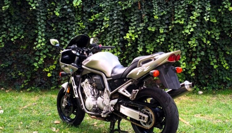 2002 Yamaha FZ1 Fazer 1000